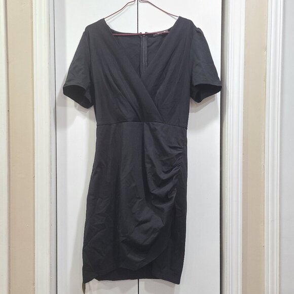 ❄3/$26 Xmas sale❄ NWOT Sarin Mathews black cocktail dress - Picture 1 of 6